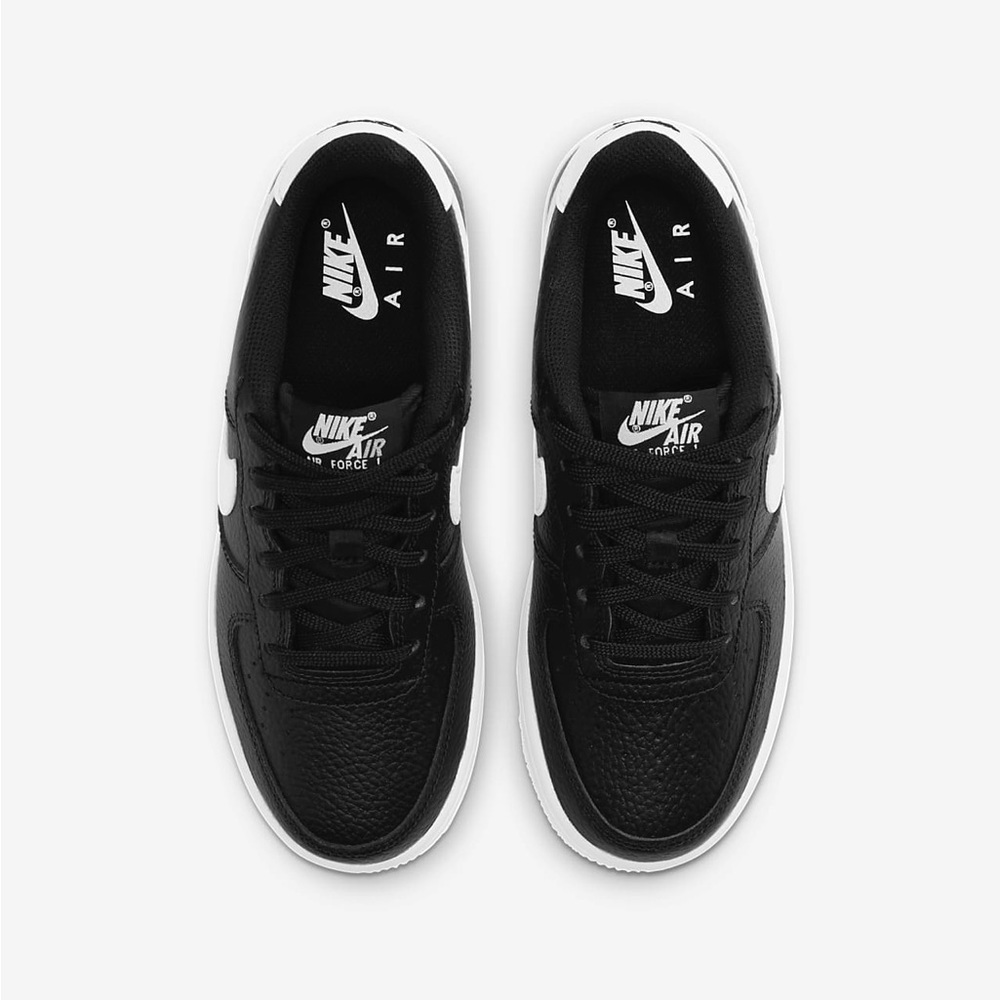 Black and white Nike Air Force - Picture 2 of 3